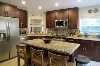 11841 SW 94th St in Miami, FL - Building Photo - Building Photo