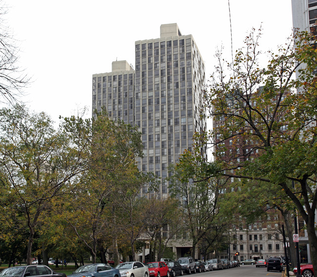 Lincoln Park Condos in Chicago, IL - Building Photo - Building Photo