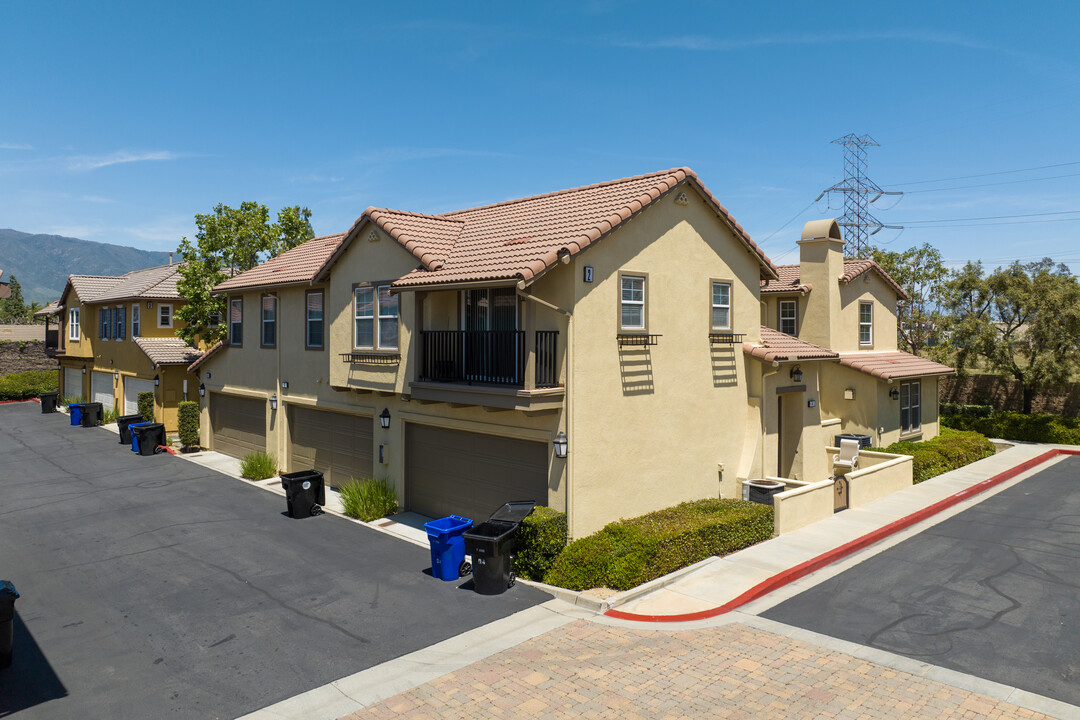 Amador in Rancho Cucamonga, CA - Building Photo