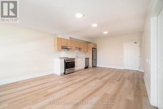 12 Thomas St S in Arnprior, ON - Building Photo - Building Photo