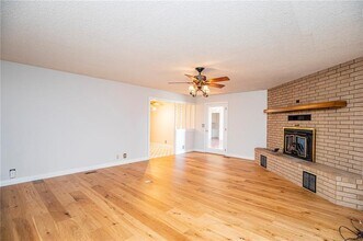 15364 N Hwy 94 in Pea Ridge, AR - Building Photo - Building Photo
