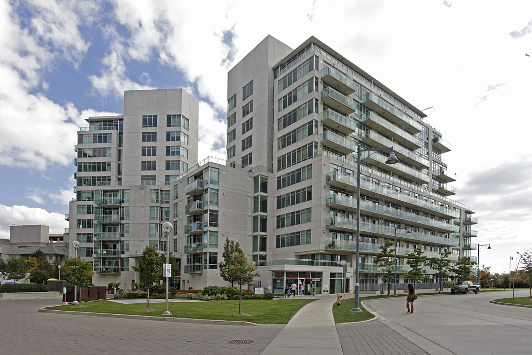 Grenadier Landing in Toronto, ON - Building Photo