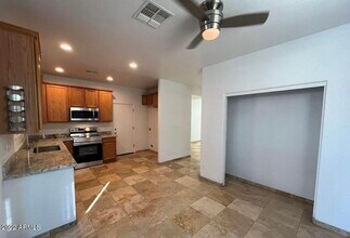 2114 N 78th Glen in Phoenix, AZ - Building Photo - Building Photo