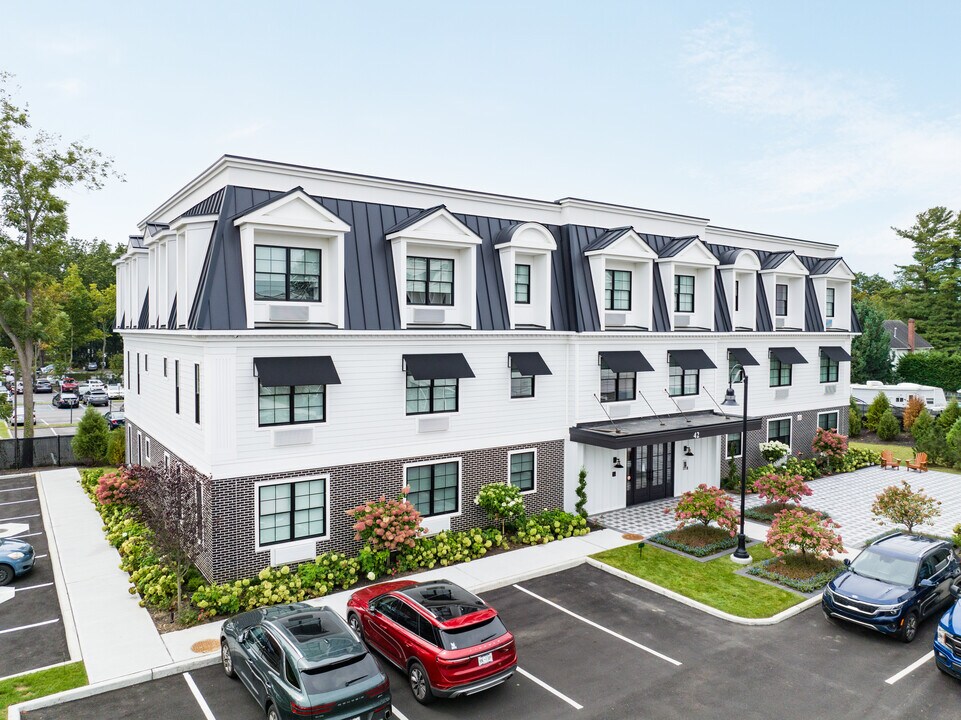 The Lofts at Maple & Main in Smithtown, NY - Building Photo