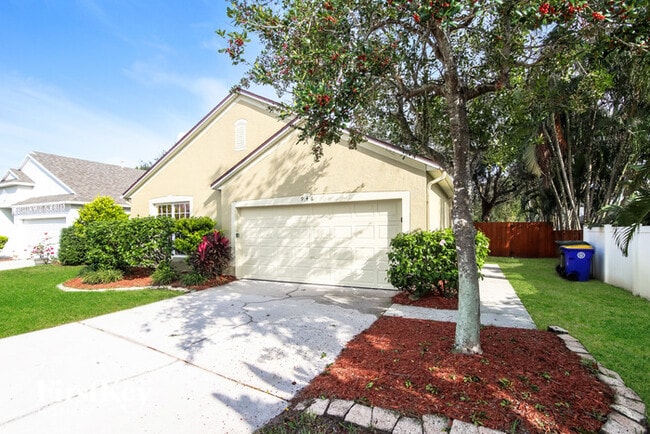 946 Riviera Point Dr in Rockledge, FL - Building Photo - Building Photo
