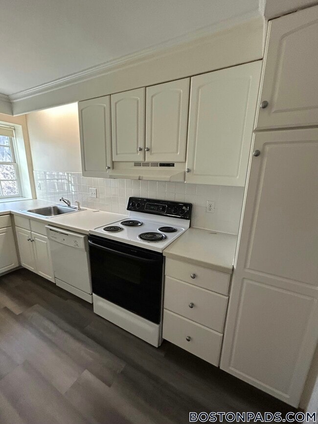 38 Worthen Rd, Unit A4 in Lexington, MA - Foto de edificio - Building Photo