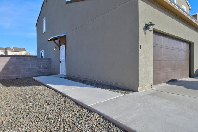 5915 Golden Ave NW in Albuquerque, NM - Building Photo - Building Photo