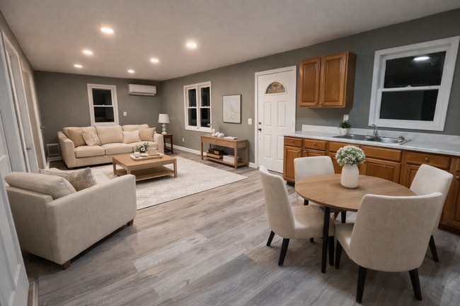 property at 109 S Illinois Ave