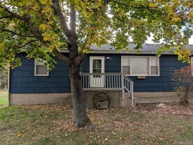 70 Jogee Rd in Middletown, NY - Building Photo