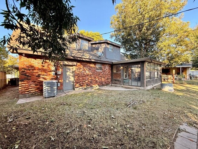 1132 SW 61st St in Oklahoma City, OK - Building Photo - Building Photo