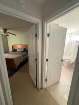 2330 Treetop Ln in Hebron, KY - Building Photo