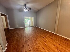2712 Point W St in Fayetteville, AR - Building Photo - Building Photo