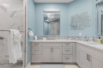 4182 Bay Beach Ln in Fort Myers Beach, FL - Building Photo - Building Photo