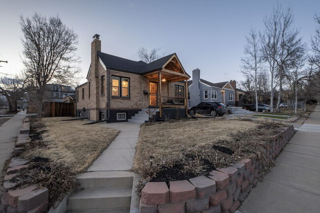 property at 2705 King St
