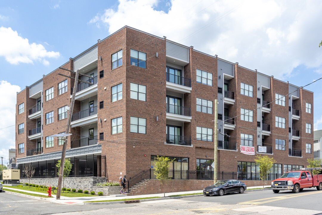 1107-1115 Chestnut St in Elizabeth, NJ - Building Photo