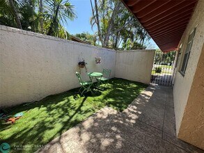 3424 Spring Bluff Pl in Lauderhill, FL - Building Photo - Building Photo
