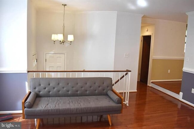 7814 Ashley Glen Rd in Annandale, VA - Building Photo - Building Photo