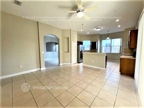 8865 NW 178th St in Hialeah, FL - Building Photo - Building Photo