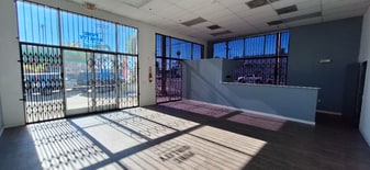 8332 Sepulveda Blvd in Los Angeles, CA - Building Photo