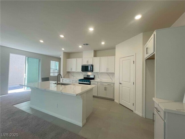 property at 7370 Daly Grv St