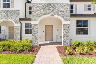 2656 SE 28th St in Homestead, FL - Foto de edificio - Building Photo