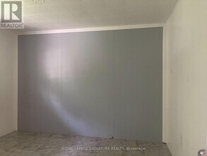 15 Vera St in St Catharines, ON - Building Photo - Building Photo