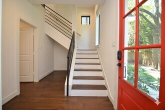 1525 Weber St in Houston, TX - Building Photo - Building Photo