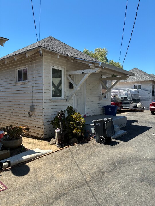 534 Jefferson St in Hayward, CA - Building Photo