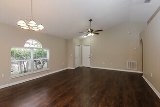 11426 Ivy Flower Loop in Riverview, FL - Building Photo - Building Photo