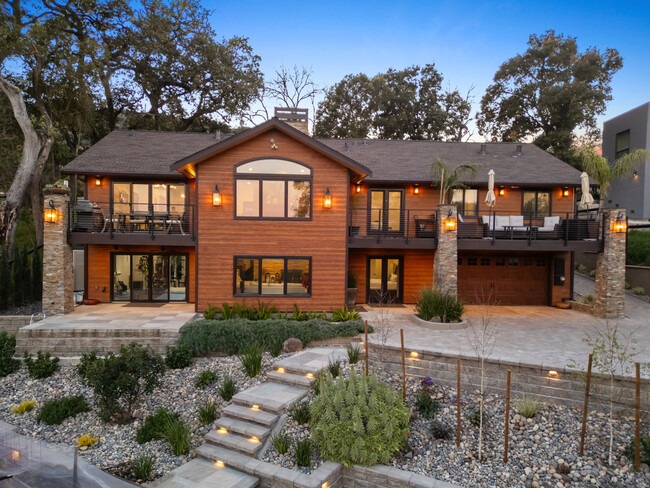 property at 30 Castlewood Dr