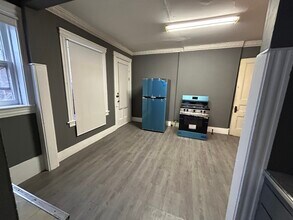 80 Tacoma St, Unit 80 Tacoma in Rochester, NY - Building Photo - Building Photo