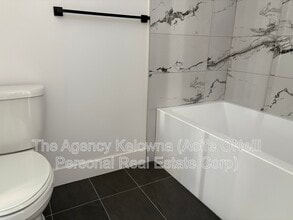 1980 Upper Sundance Dr in West Kelowna, BC - Building Photo - Building Photo