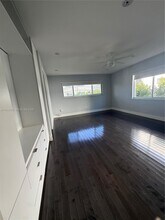 1975 Sans Souci Blvd in North Miami, FL - Building Photo - Building Photo