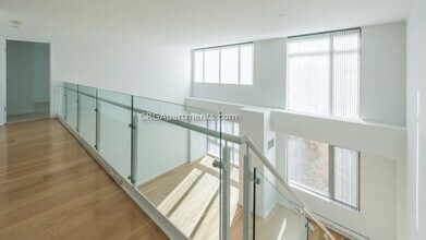 181 3rd St, Unit 3 in Cambridge, MA - Building Photo - Building Photo
