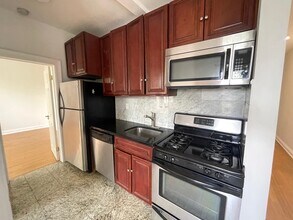 57 Corbin Ave in Jersey City, NJ - Building Photo - Building Photo