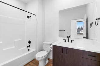 309 Myrtle St-Unit -309 in Oregon City, OR - Building Photo - Building Photo