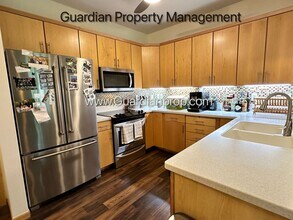 3251 Louisiana Ave S in St. Louis Park, MN - Building Photo - Building Photo