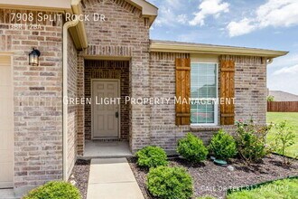 7908 Split Rock Dr in Fort Worth, TX - Building Photo - Building Photo