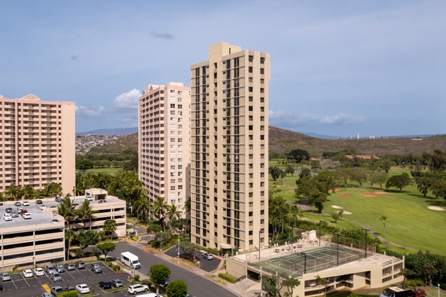 Country Club Vista in Honolulu, HI - Foto de edificio - Building Photo