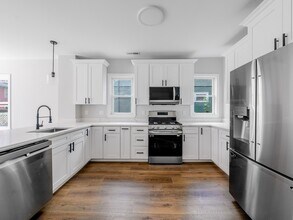 22 Madison Ave, Unit 1 in Cambridge, MA - Building Photo - Building Photo