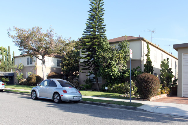 2441 34th St in Santa Monica, CA - Building Photo - Building Photo