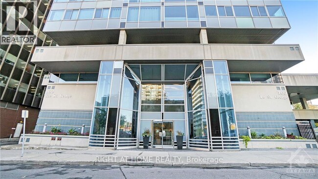 property at 160-1160 George St