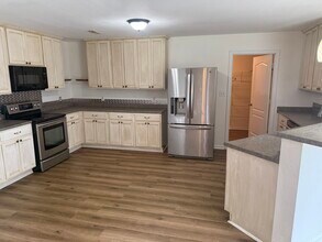 203 Millbury Ct in Madison, AL - Building Photo - Building Photo