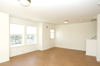 The Willows at Orchard Road in Skillman, NJ - Building Photo - Interior Photo