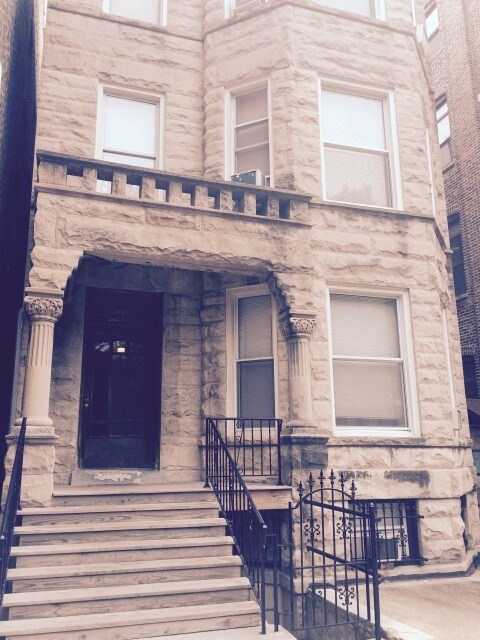 2057 N Sheffield Ave-Unit -3R in Chicago, IL - Building Photo