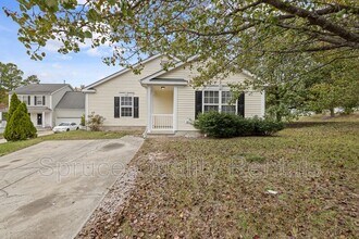 3511 Thornwood Dr in Durham, NC - Building Photo - Building Photo