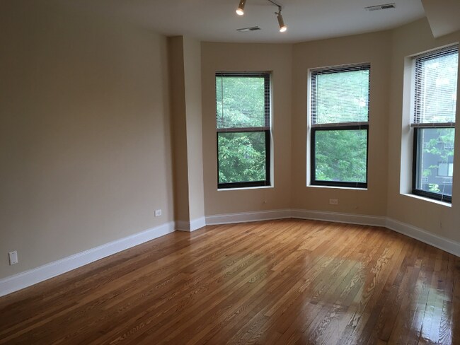 5400 N Winthrop Ave in Chicago, IL - Building Photo - Building Photo
