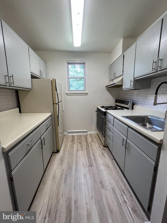 4414 Falls Bridge Dr in Baltimore, MD - Building Photo - Building Photo