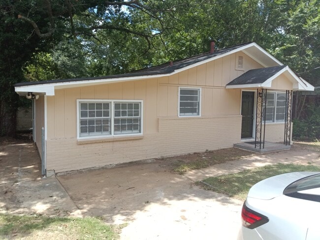property at 2939 Urban Ave