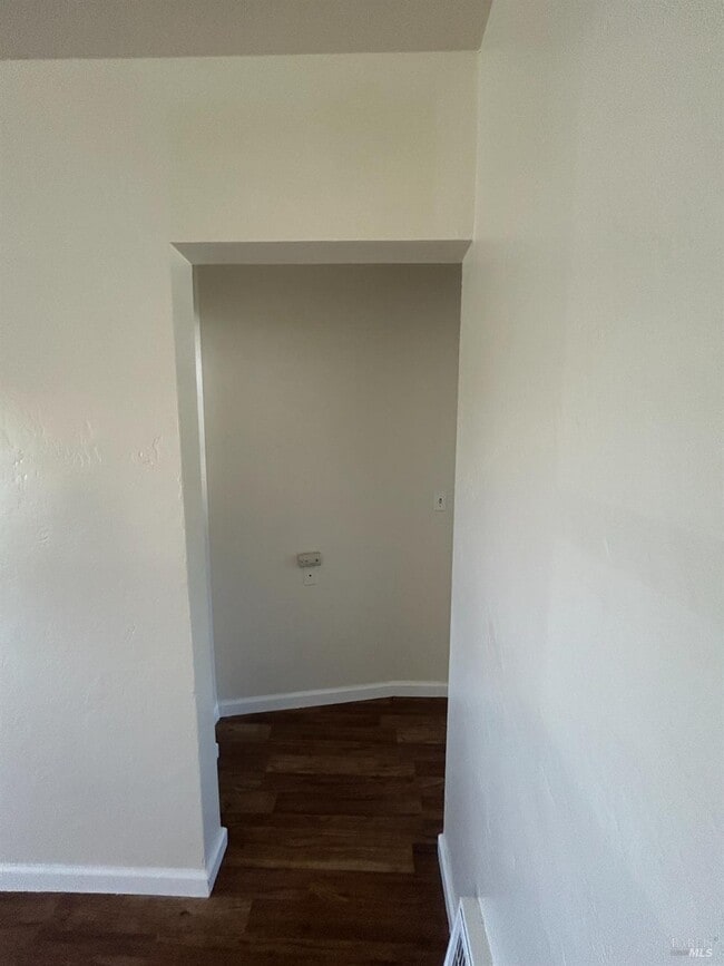 900 Mare Island Way in Vallejo, CA - Building Photo - Building Photo